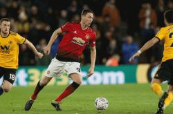 ayx关于今晚法兰克福调整名单以备足总杯；再遭质疑环节打磨；更衣室稳定；赛季目标并未改变的信息